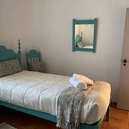 Apartment Lovely T2- 88a - Vila Srª Da Rocha,armacao De Pera