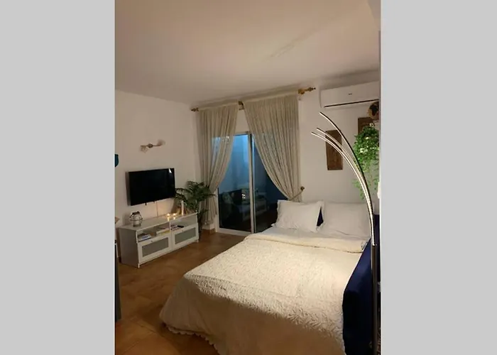 Apartment Lovely T2- 88a - Vila Srª Da Rocha,armacao De Pera Porches (Algarve)